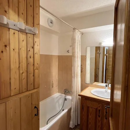 Confortable A Pour 4 Personnes Avec Terrasse - Fr-1-676-216 *