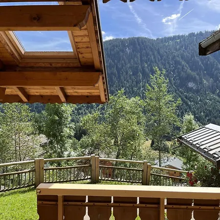 Confortable A Pour 4 Personnes Avec Terrasse - Fr-1-676-216 Daire Châtel