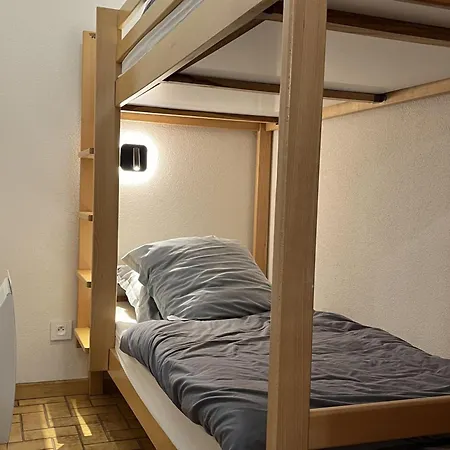 Confortable A Pour 4 Personnes Avec Terrasse - Fr-1-676-216 Daire Châtel